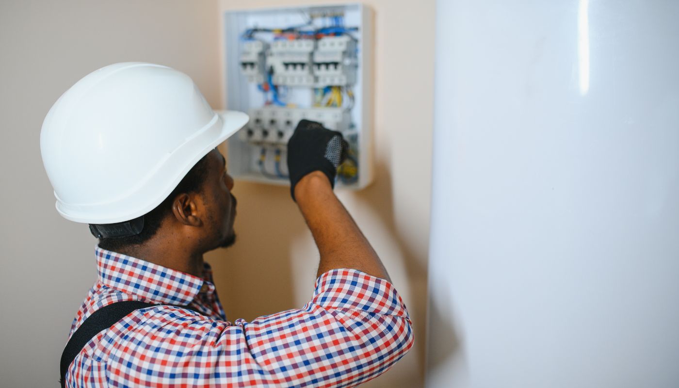 Contracting works of Mohammed Harb Company, works for the Ministry of Electricity